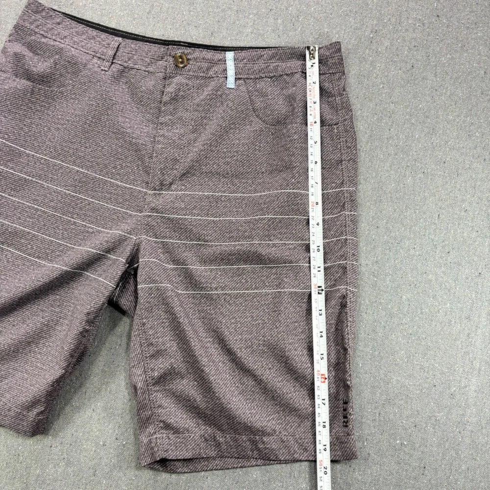 Reef Hybrid Board Shorts Mens Size 32 Grey Striped Walk Shorts Casual Surf